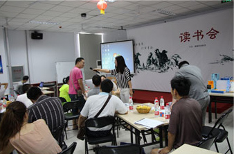 新鄉(xiāng)網(wǎng)站客服部第三期服務(wù)咨詢?nèi)諘?huì)議報(bào)道